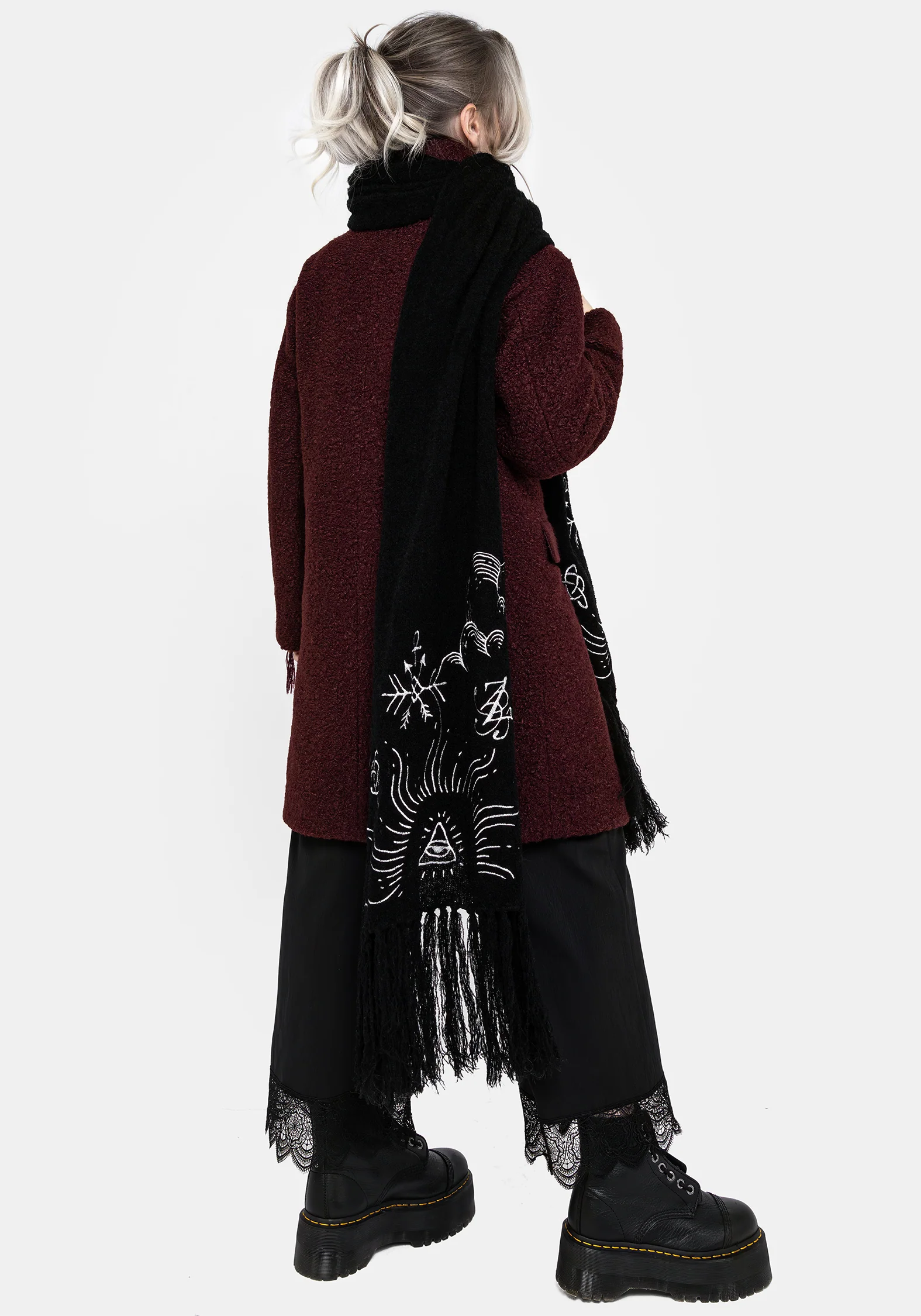 Abracula Boucle Scarf - Image 4