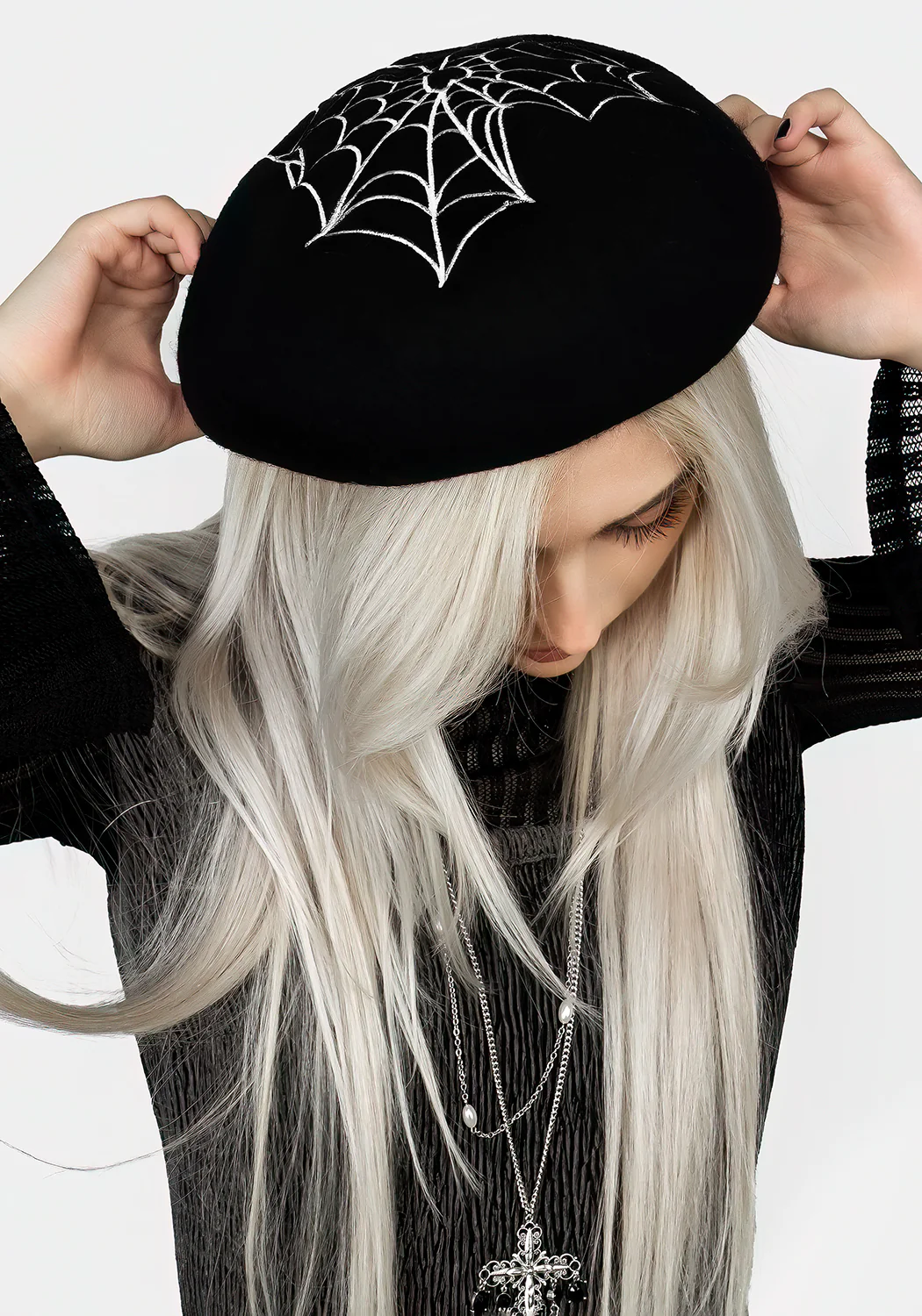 Catch Feelings Beret - Image 8