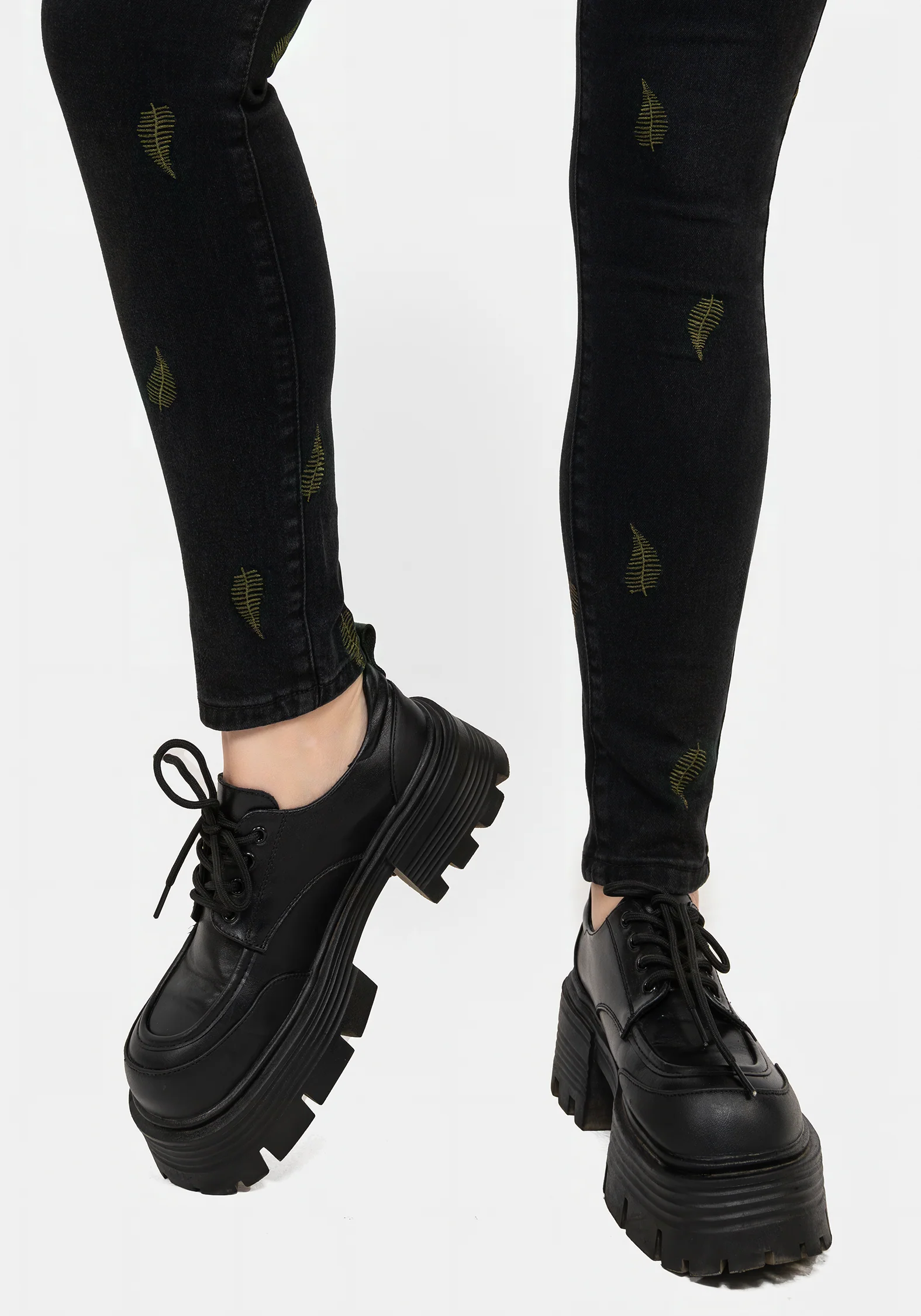 Osmunda Fern Embroidered Denim Skinny Jeans - Image 6