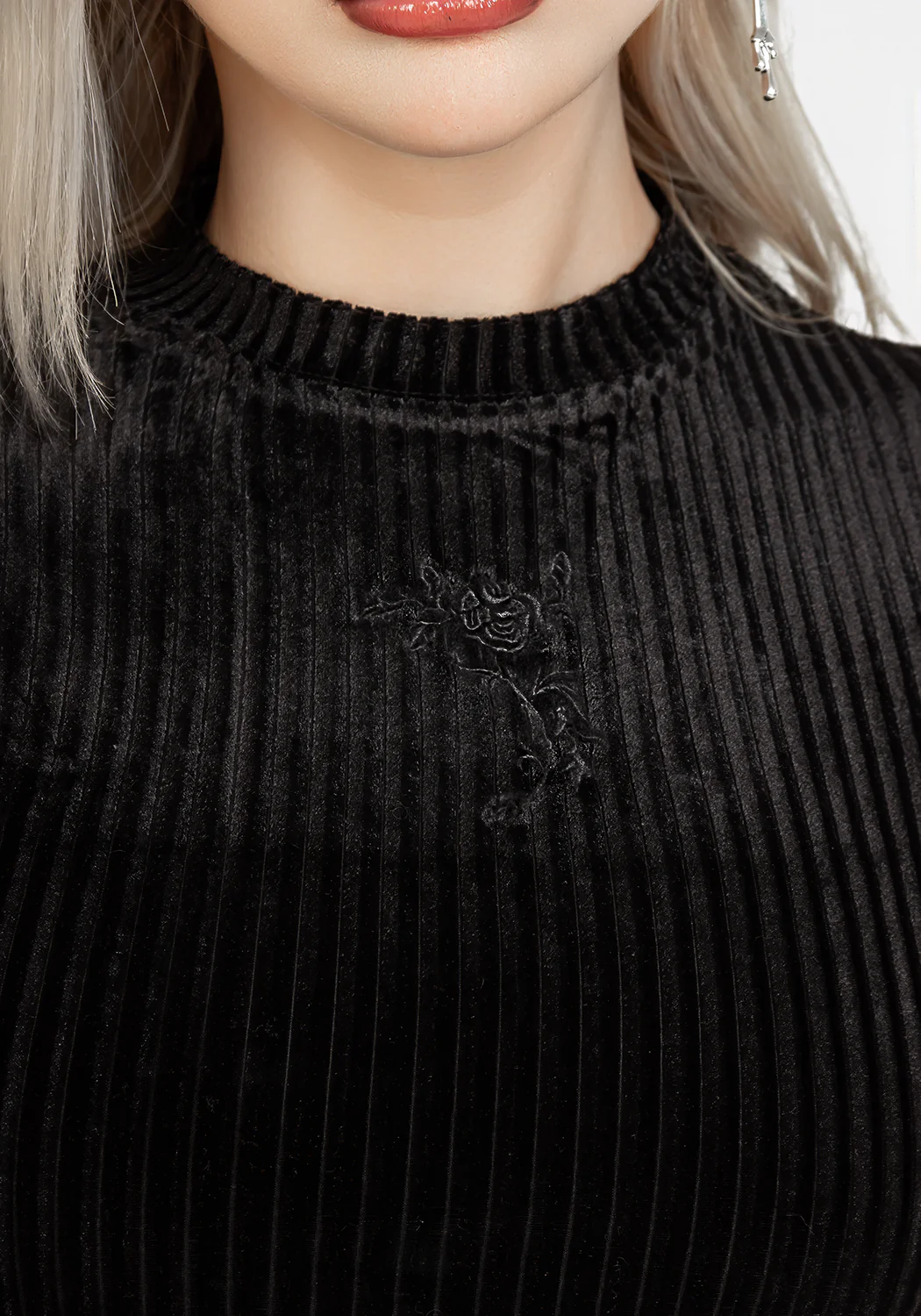 Rosaline Velour Rib Crop Top - Image 3