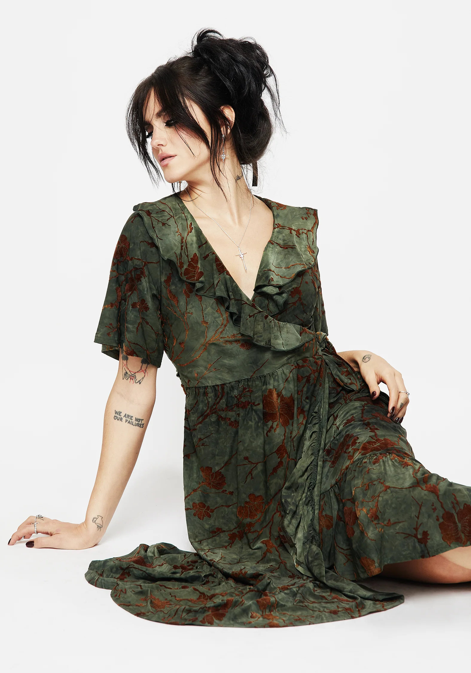 Witchfire Ruffle Midaxi Wrap Dress - Image 7